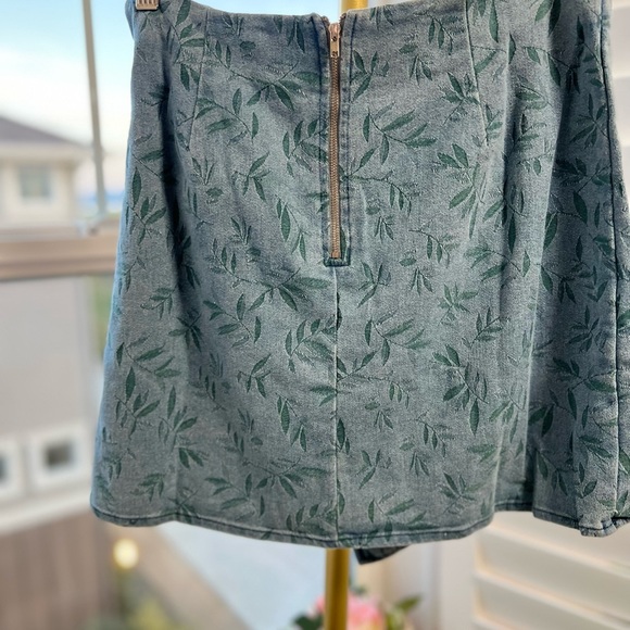 Lumiere. NWT. Size L - Picture 9 of 10